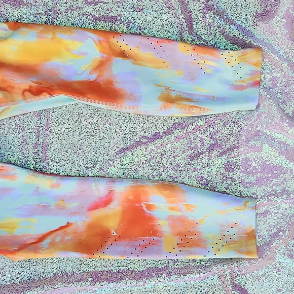 Nike Epic Lux Women's Dri-Fit Sports Leggings NWT - Picture 3 of 4